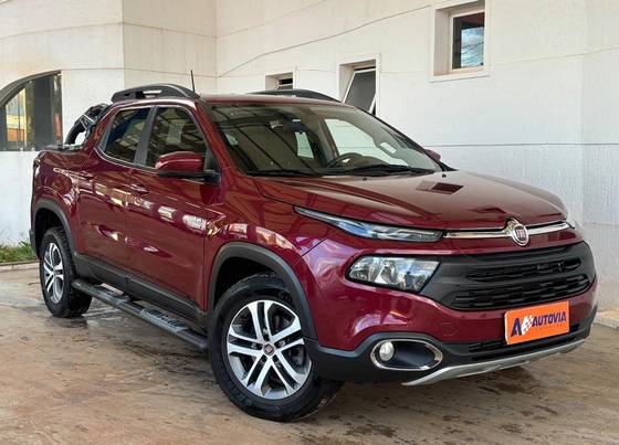 FIAT TORO 2.0 16V TURBO DIESEL FREEDOM 4WD AT9 FIAT TORO 2.0 16V TURBO DIESEL FREEDOM 4WD AT9